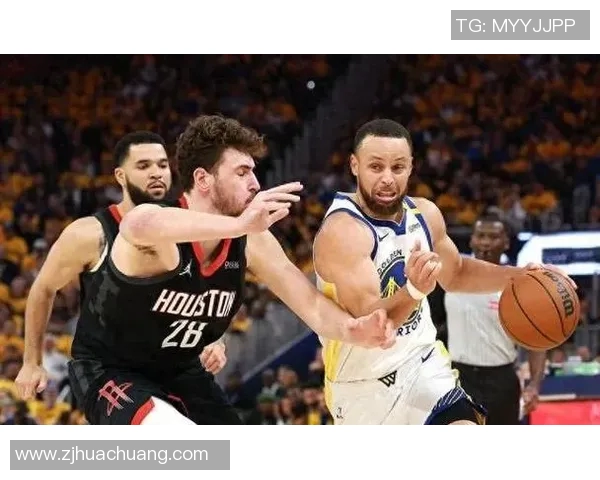 勇士与雷霆第六场激战回顾双方球星表现与战术分析